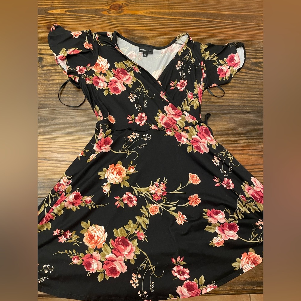 Fortune+Ivy Floral Wrap Dress